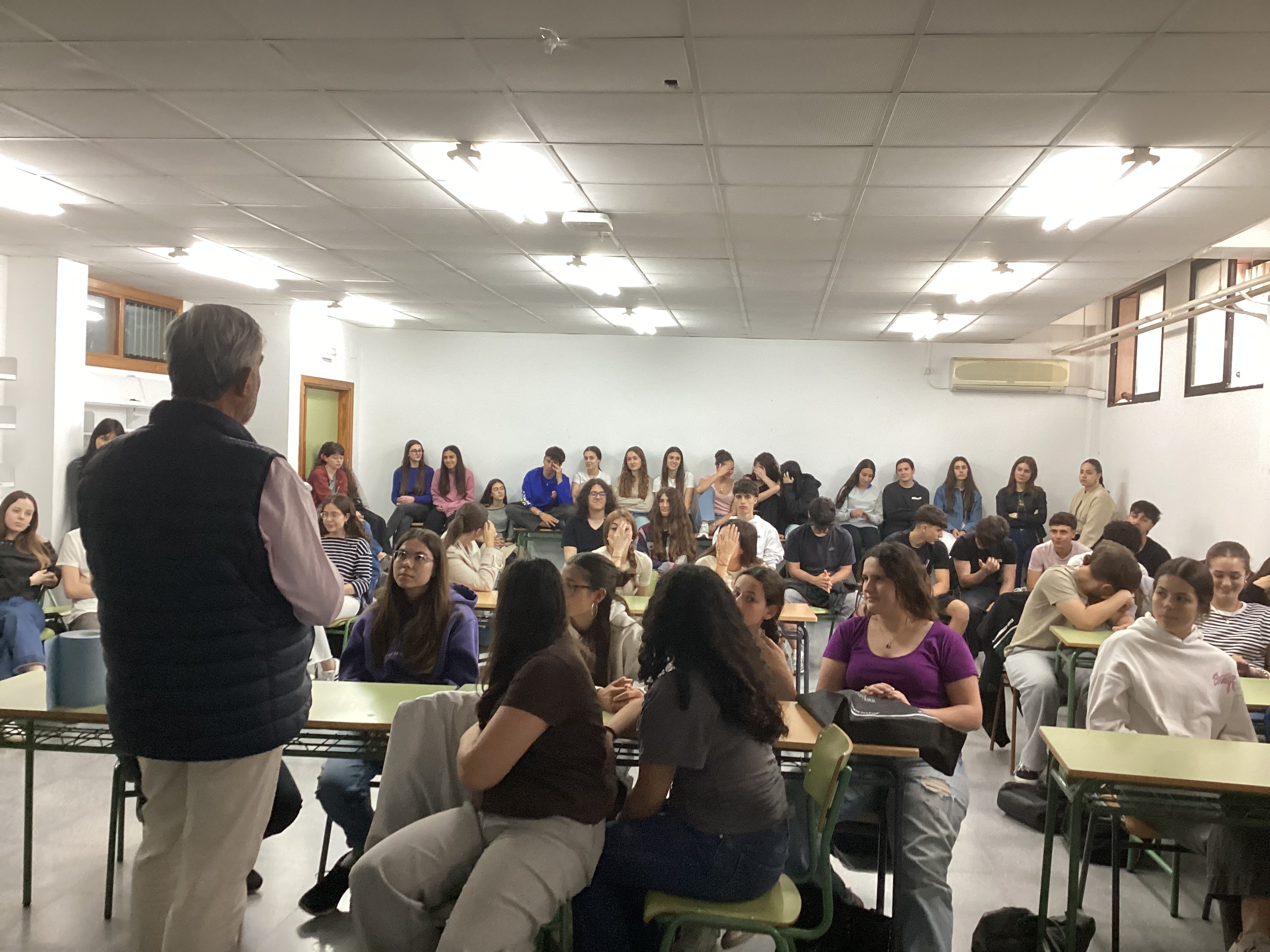 One Health en un instituto de Murcia, con Del laboratorio al aula