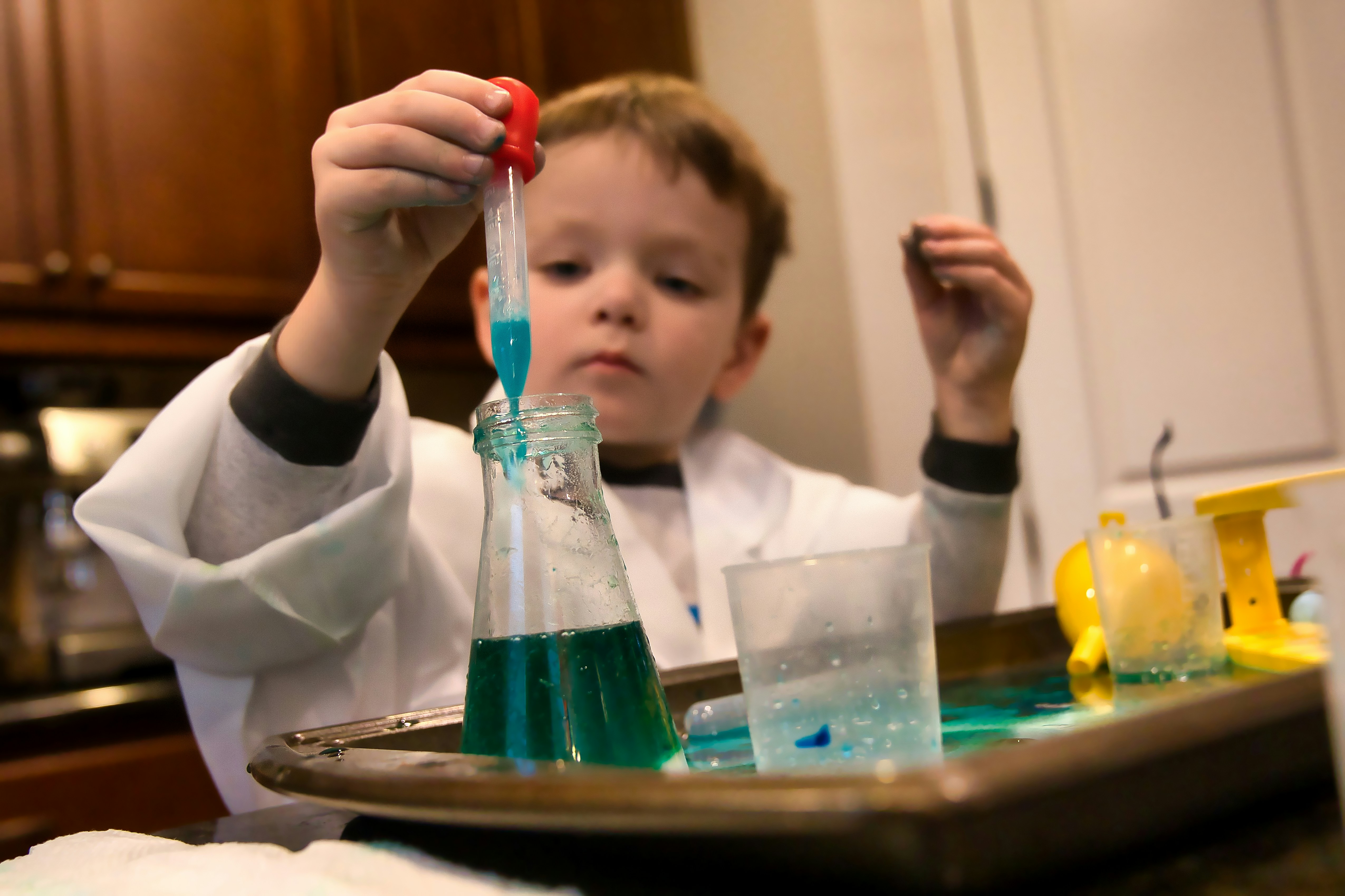 Presentamos la 2ª edición del catálogo Del laboratorio al aula