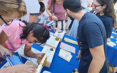 CoproLab: ¿Qué hay escondido en la caca de tu perro?: Participación del Programa de Voluntariado “EducanDog” de la UMU en la Semana de la Ciencia 2025.